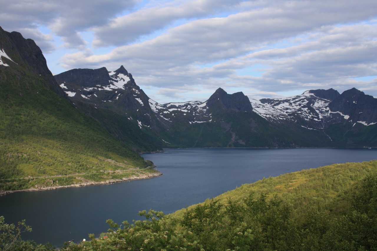 The approach to Tromsø: Senja